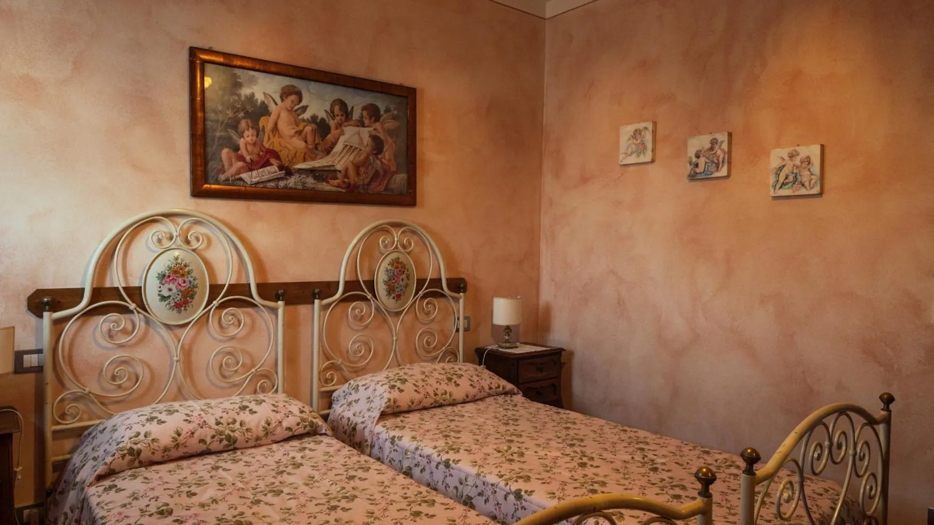 Agriturismo Casal Gheriglio Lucignano 0*,  Italy