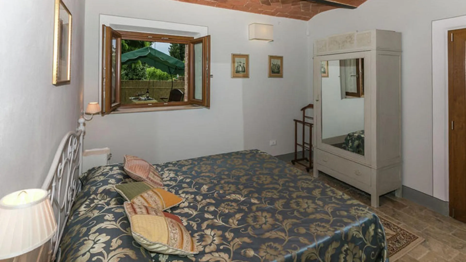 Agriturismo Casal Gheriglio Lucignano 0*,